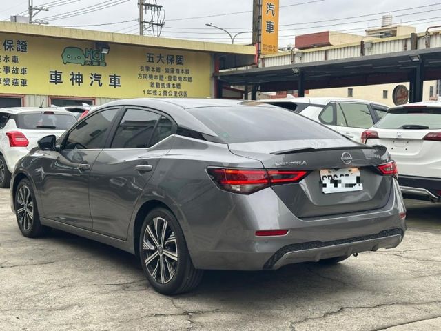 Nissan Sentra  第5張相片