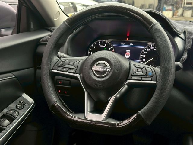 Nissan Sentra  第12張相片