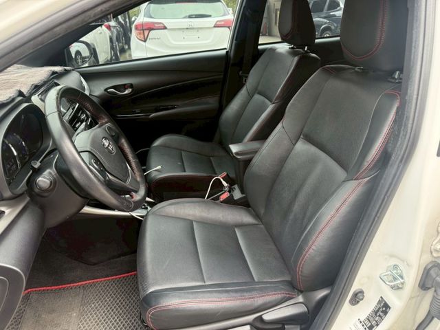 Toyota Yaris  第8張相片