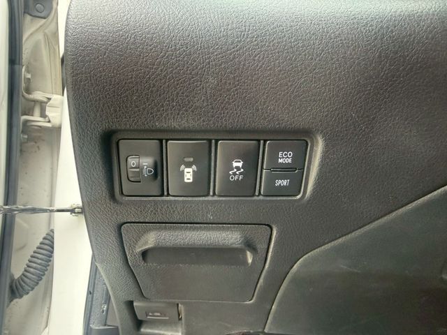 Toyota Yaris  第10張相片