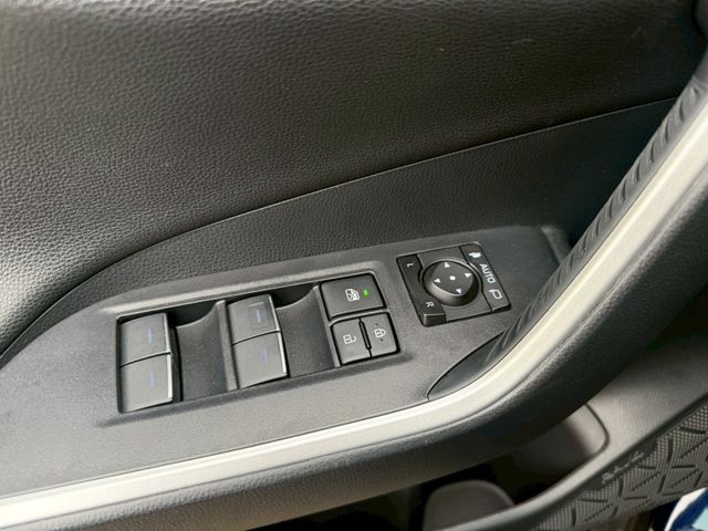 Toyota RAV4  第3張相片