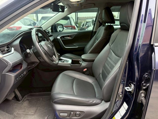 Toyota RAV4  第9張相片