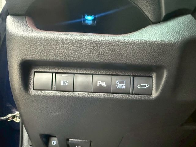 Toyota RAV4  第14張相片