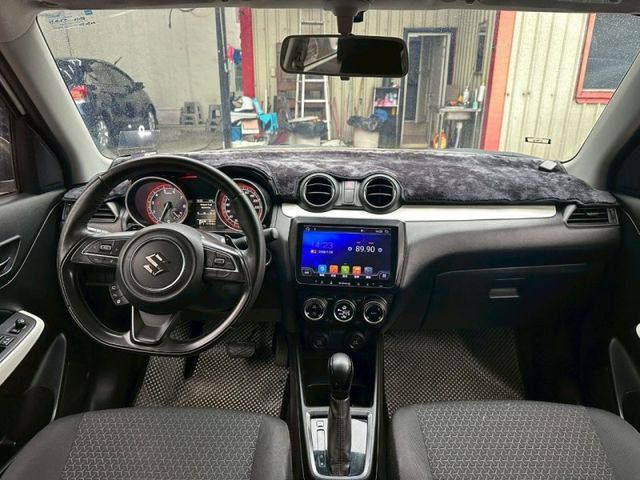 Suzuki SWIFT  第13張相片