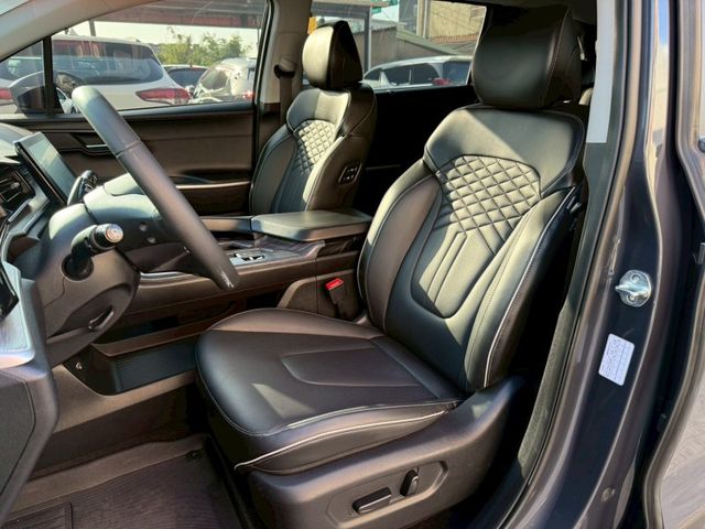 Hyundai Custin  第9張相片