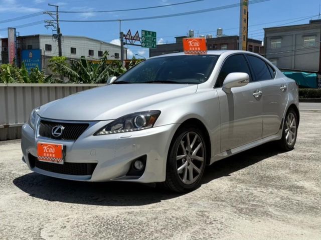 Lexus IS  第4張相片