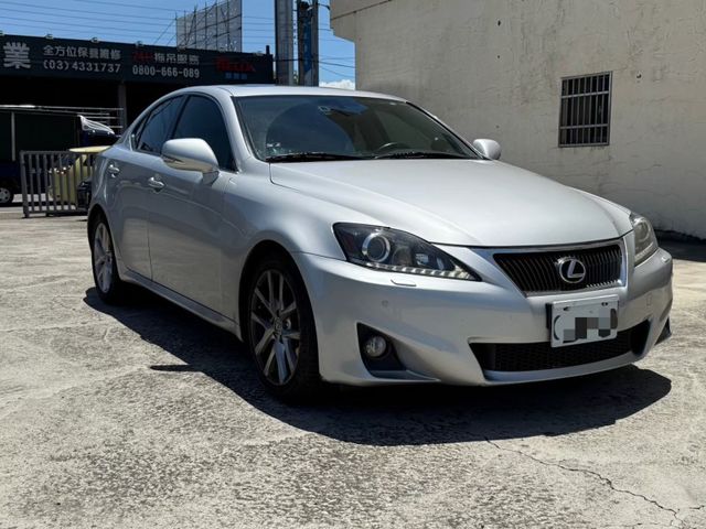 Lexus IS  第7張相片