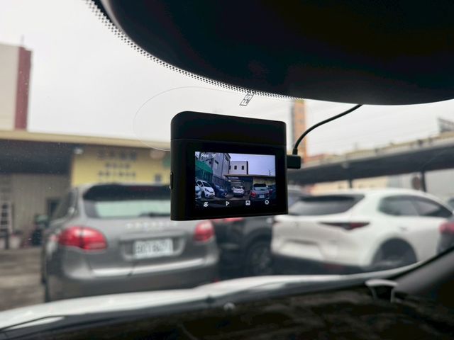 Luxgen U6 Turbo  第1張相片