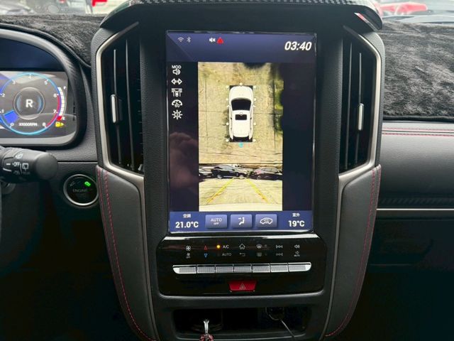 Luxgen U6 Turbo  第15張相片