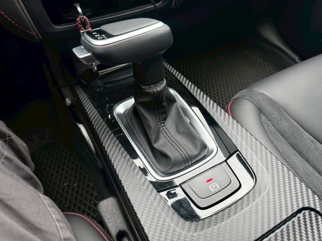 Luxgen U6 Turbo  第16張相片