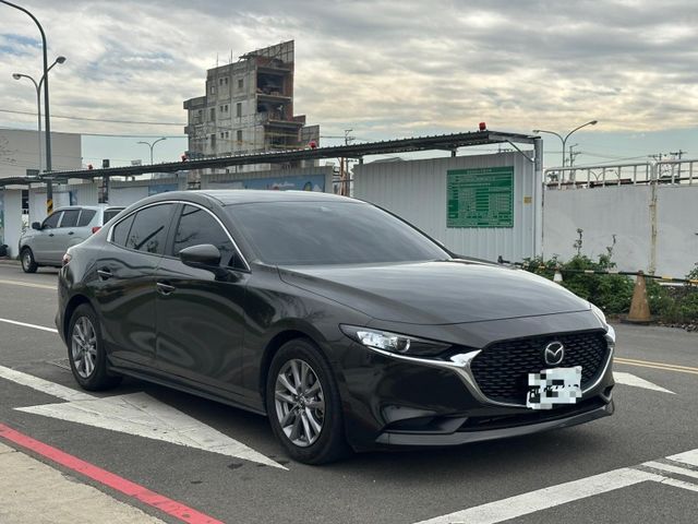 Mazda Mazda3  第6張相片