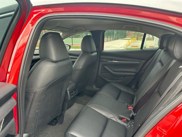 Mazda Mazda3  第8張相片