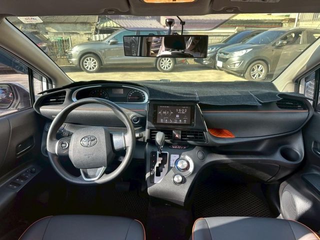 Toyota SIENTA  第11張相片