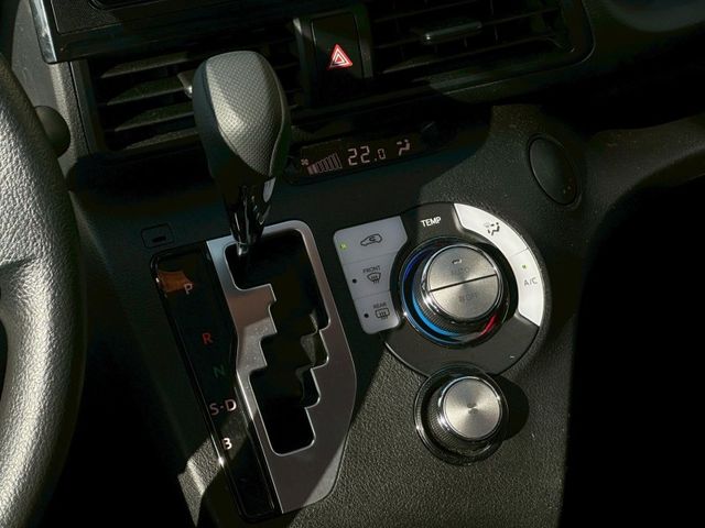 Toyota SIENTA  第15張相片