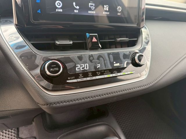 Toyota ALTIS  第1張相片