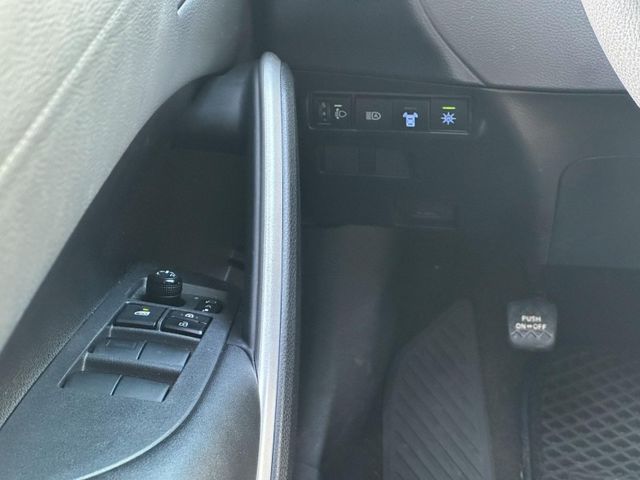 Toyota Cross  第14張相片