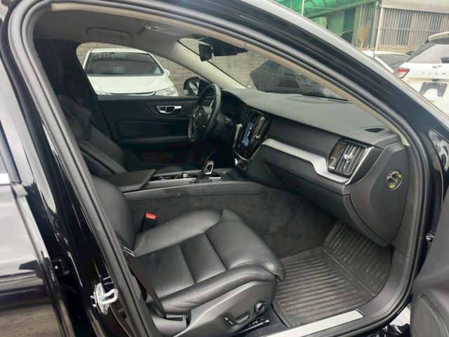 Volvo V60  第2張相片