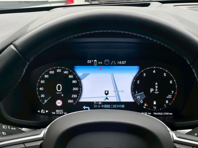 Volvo V60  第14張相片