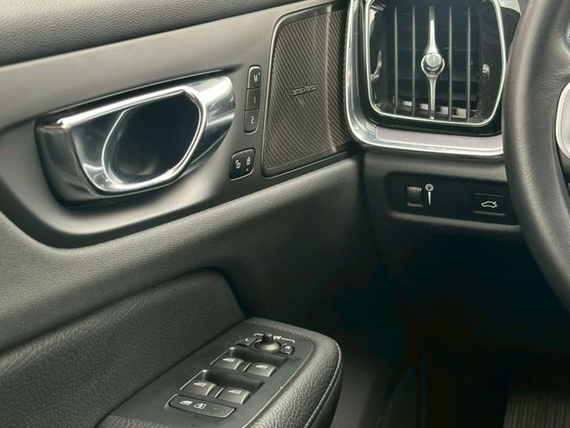 Volvo V60  第15張相片