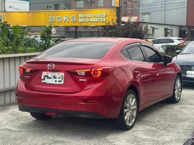 Mazda Mazda3  第7張相片