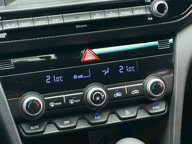2019年Elantra Sport極速版 盲點偵測 白色  第1張相片