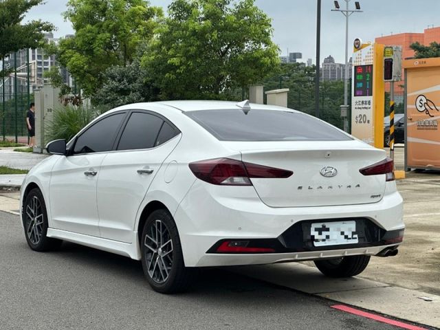 2019年Elantra Sport極速版 盲點偵測 白色  第6張相片