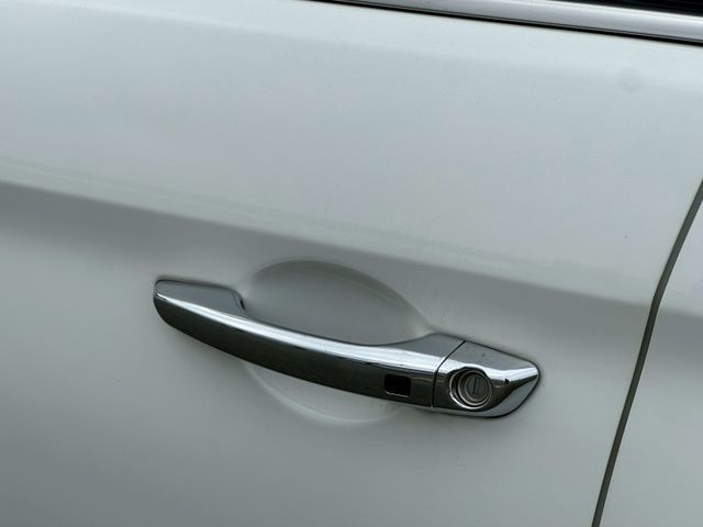 2019年Elantra Sport極速版 盲點偵測 白色  第9張相片