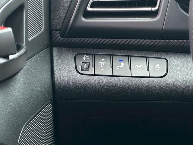 2019年Elantra Sport極速版 盲點偵測 白色  第14張相片