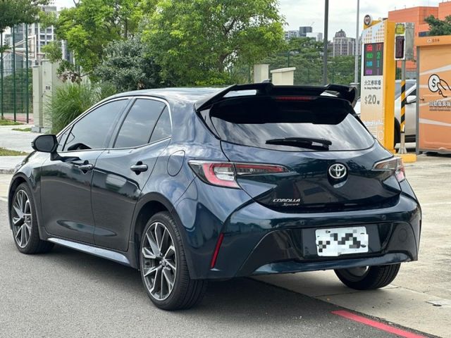 Toyota Auris  第7張相片