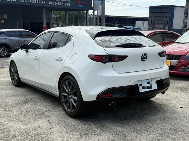 Mazda Mazda3  第6張相片