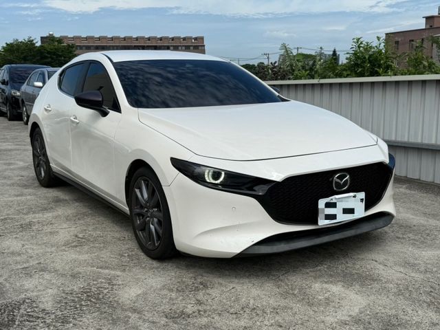 Mazda Mazda3  第7張相片