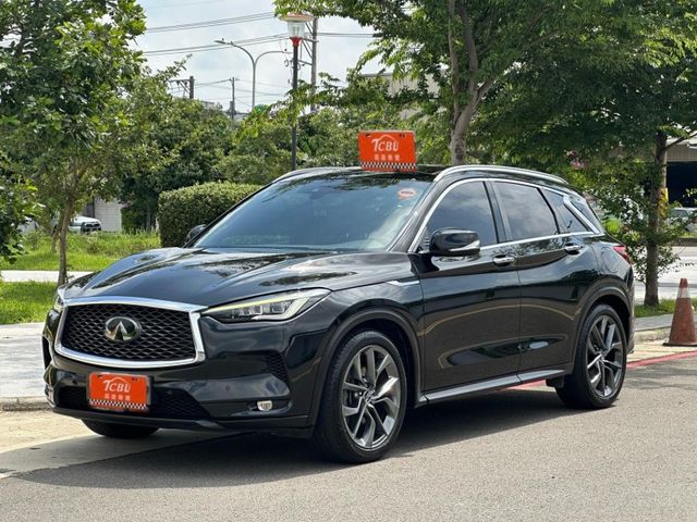 2018年INFINITI QX50 AWD 旗艦款 原廠保養 黑色  第4張相片