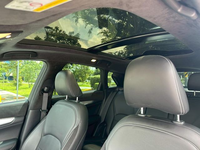 2018年INFINITI QX50 AWD 旗艦款 原廠保養 黑色  第11張相片