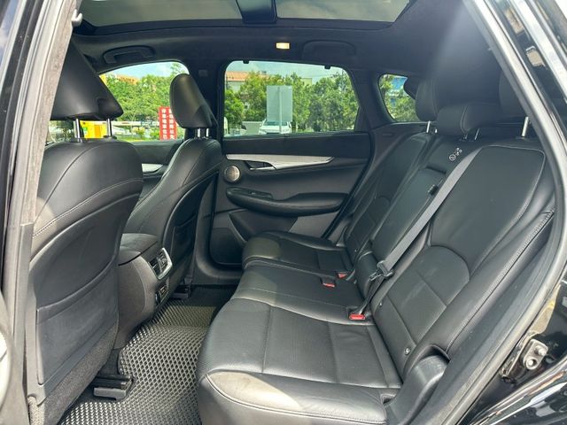2018年INFINITI QX50 AWD 旗艦款 原廠保養 黑色  第12張相片