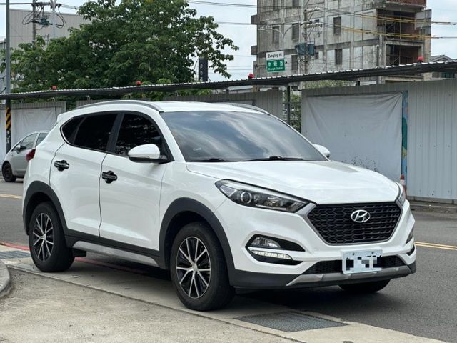 2018年 現代 Tucson 1.6T Turbo 時尚款 白色  第5張相片