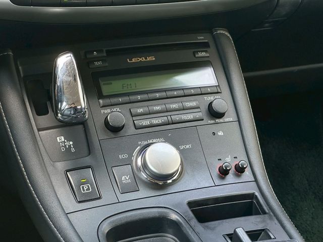 2012年Lexus CT200H 豪華版 白色  第2張相片