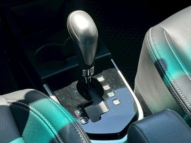 2022年 三菱 COLT PLUS 輕鬆型 盲點 環景 電尾門 紅色  第16張相片