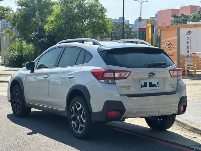 2018年SUBARU XV 2.0 I-S 白色  第6張相片