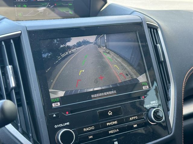 2018年SUBARU XV 2.0 I-S 白色  第17張相片