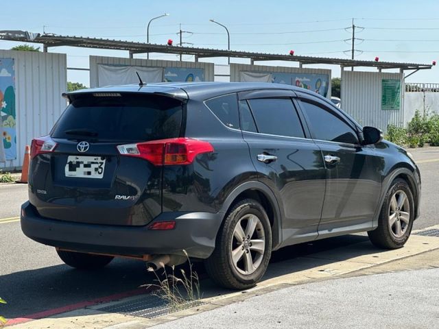 2013年TOYOTA RAV4 2.0L EHI 黑色  第5張相片
