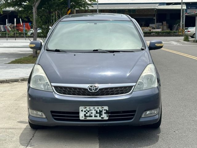 Toyota Wish  第8張相片