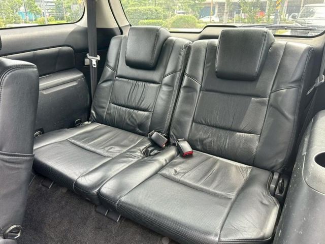 Toyota Wish  第10張相片