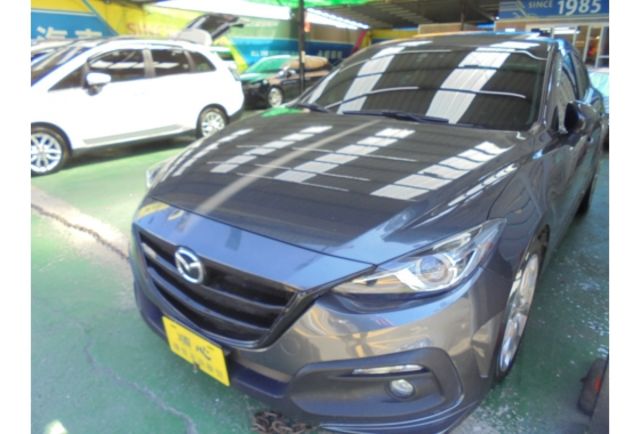 Mazda MAZDA3  第2張相片