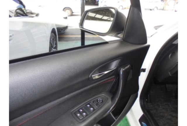 BMW 118I  第7張相片