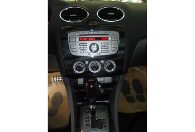 Ford FOCUS  第9張相片
