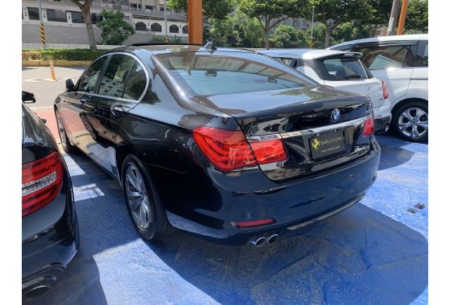 BMW 730  第6張相片