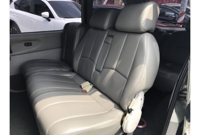 2002 Mitsubishi Space Gear 2.4  第8張相片