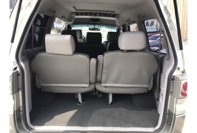 2002 Mitsubishi Space Gear 2.4  第14張相片