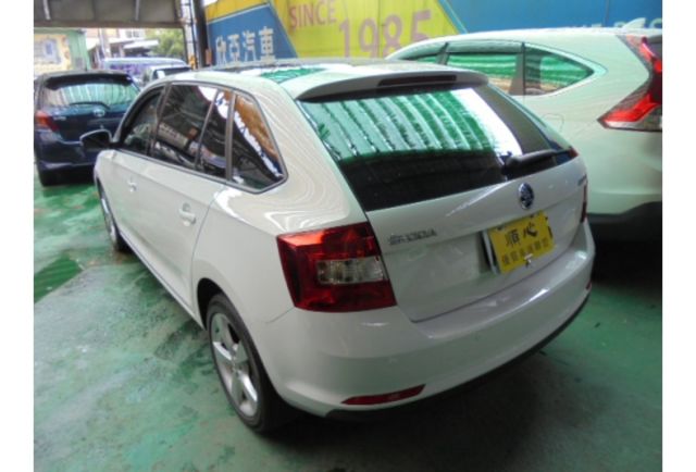 SKODA RAPID  第6張相片