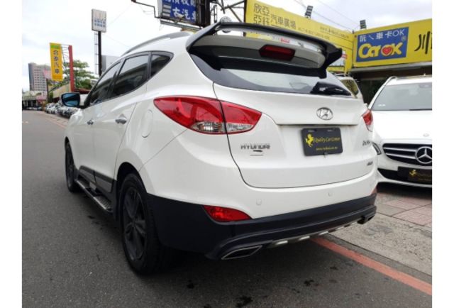 2011年 Hyundai 現代 4WD 尊貴型  第4張相片